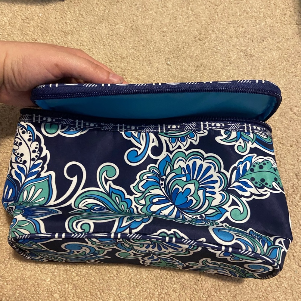 Makeup bag